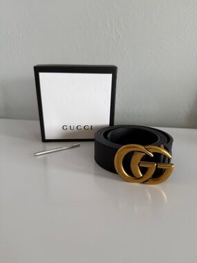 Gucci Black Leather Belt with Gold Double G Buckle